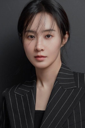 Kwon Yoo Ri